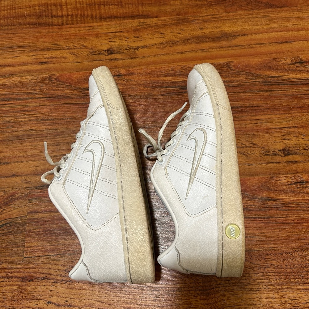 White Nike’s Size 9.5